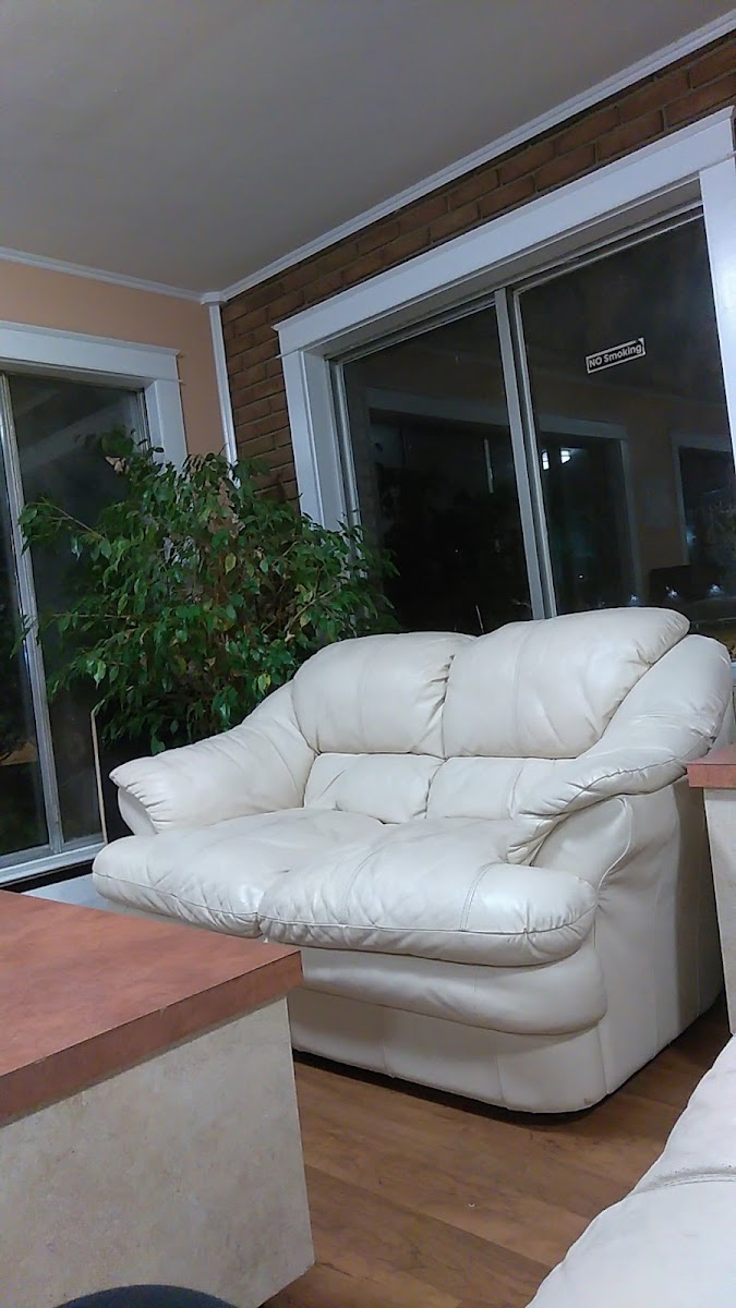 Coach & Lantern Motel